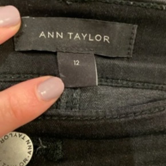 Ann Taylor Skinny Black Jeans Sculpting Pockets Size 12 - Picture 4 of 4